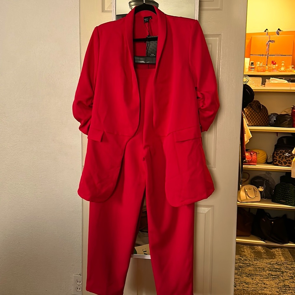 Brand new Blazer pants suit.
